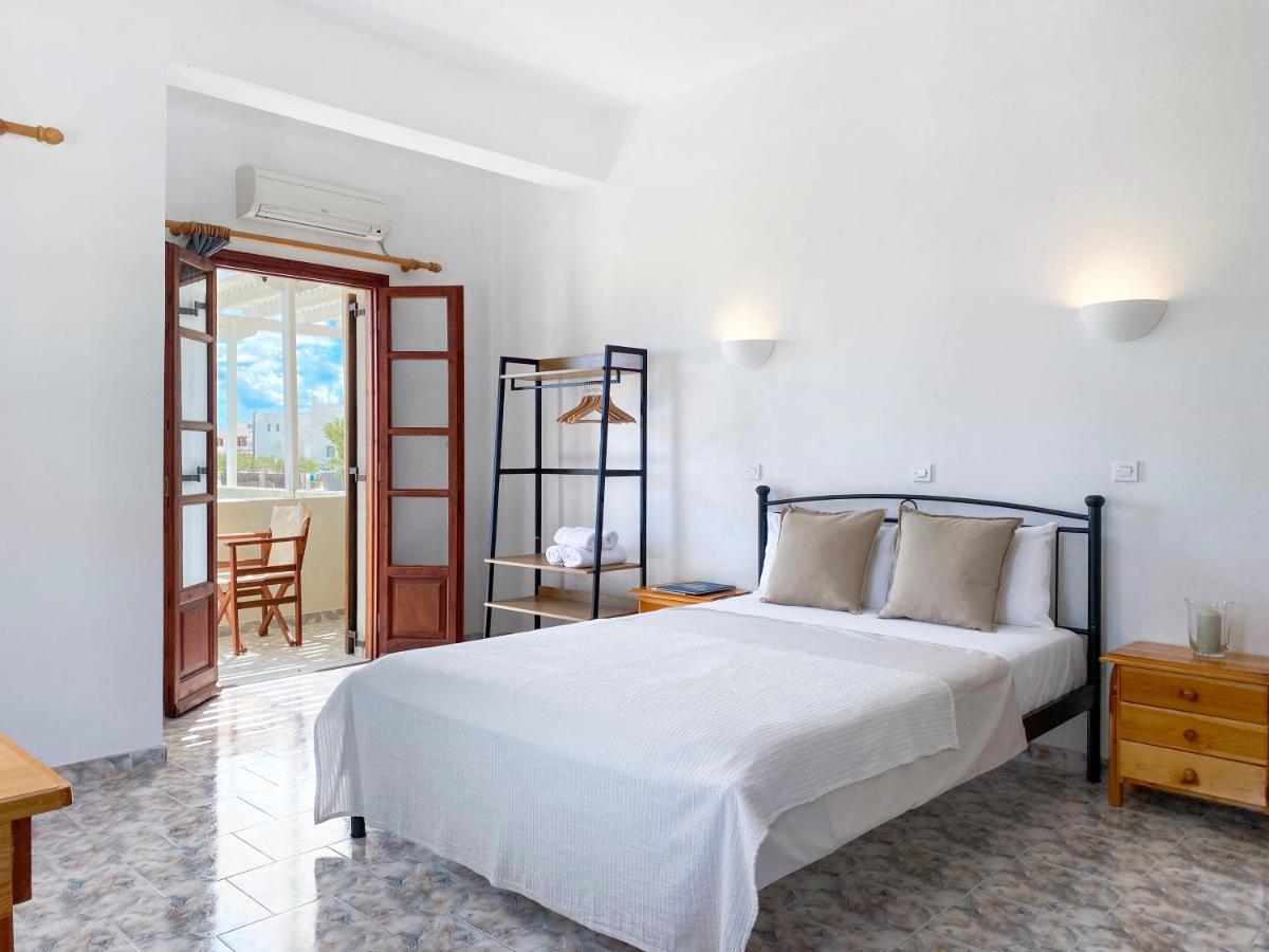 Almyra Villa Perissa  Bagian luar foto