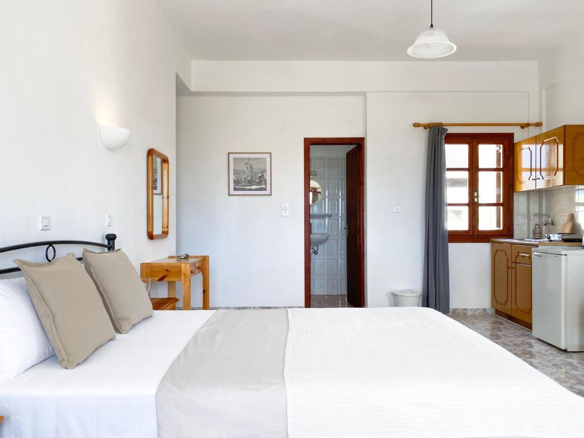 Almyra Villa Perissa  Bagian luar foto