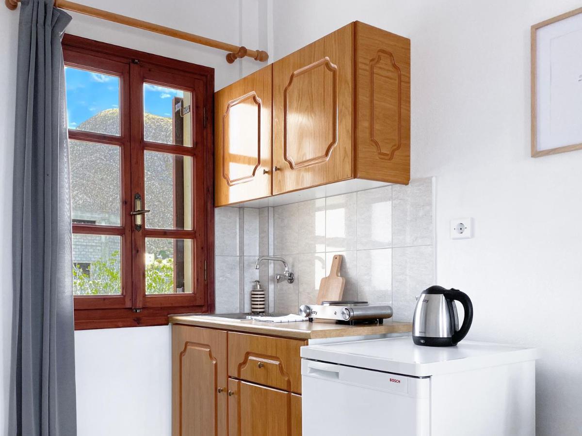 Almyra Villa Perissa  Bagian luar foto