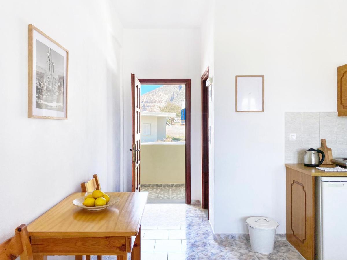 Almyra Villa Perissa  Bagian luar foto