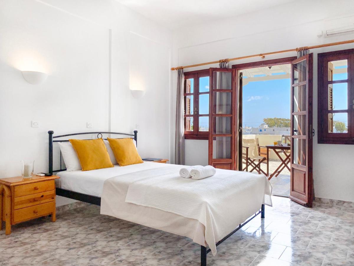Almyra Villa Perissa  Bagian luar foto